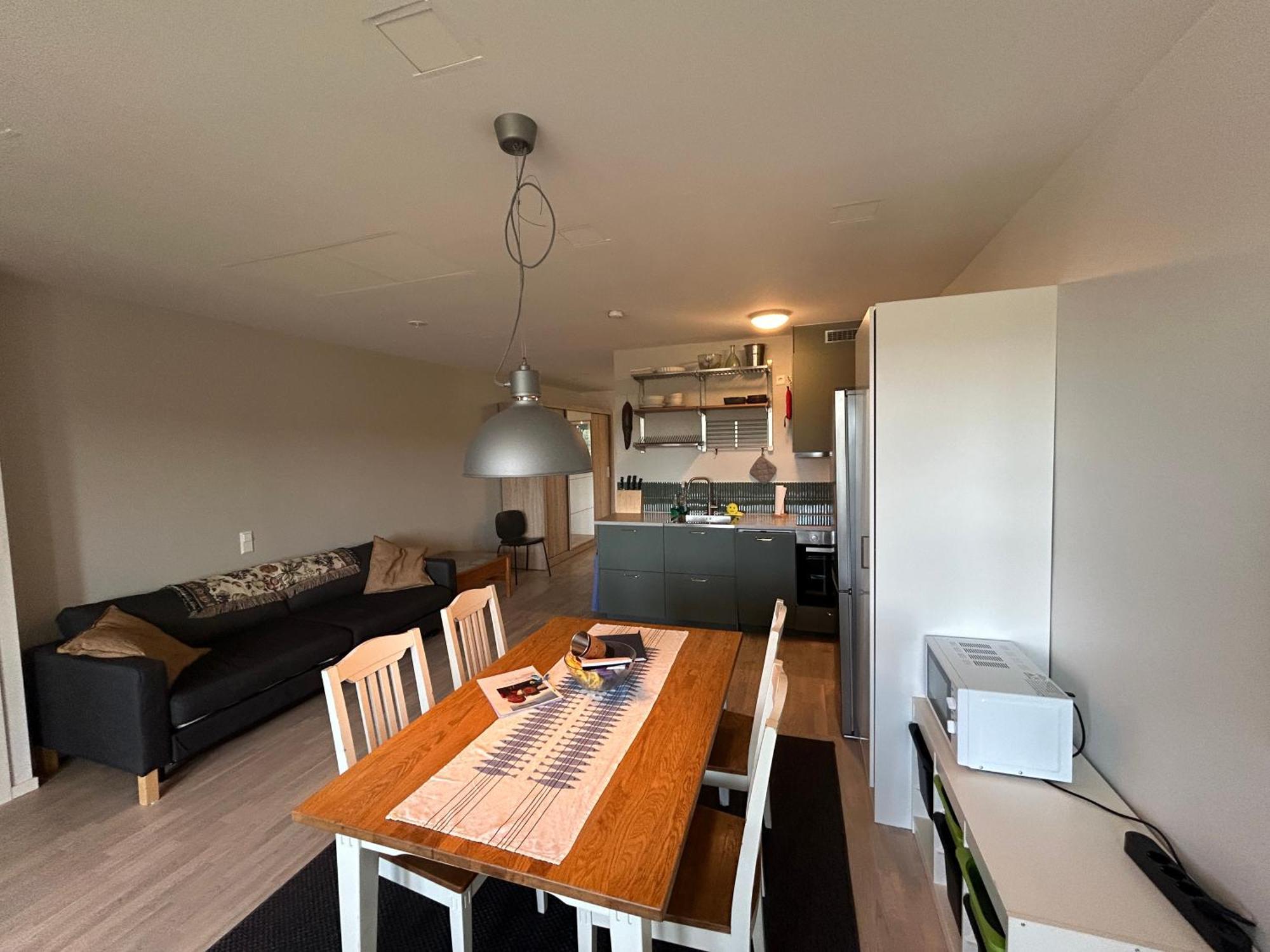 Newly Built Bright Apartment, Close To Everything If You Want To Visit Stockholm, You Will Find The Perfect Accommodation Here! Ferry Line 80 Makes It Very Convenient And Easy To Get To The City Center Нака Экстерьер фото